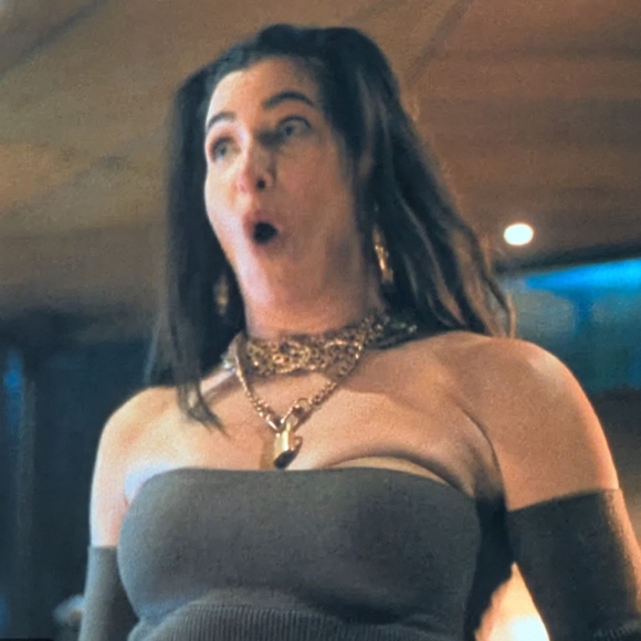 Meet your Posher, Natasha - Picture 1 of 1